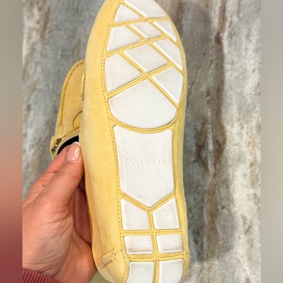 Women’s COLE HAAN Emmie knot drivers loafer flats- butter yellow. Size 8 - Picture 7 of 8